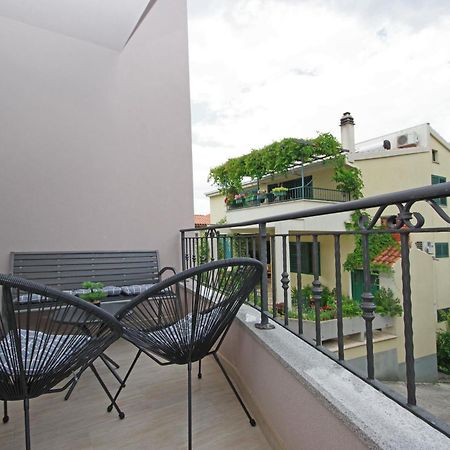 Apartments Luny Makarska Zimmer foto